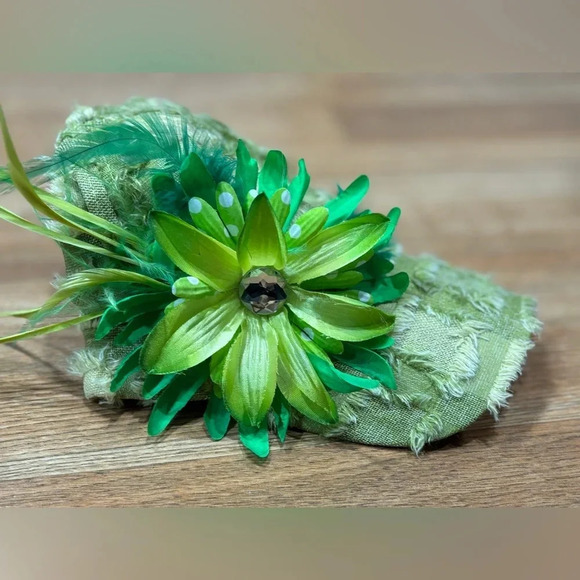 Baseball Cap with Flower - Picture 3 of 5